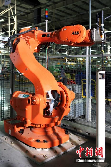 福田康夫康明斯發(fā)動機公司榮膺2020年全球燈塔工廠榜單 投資管理與制造業(yè)的共贏典范